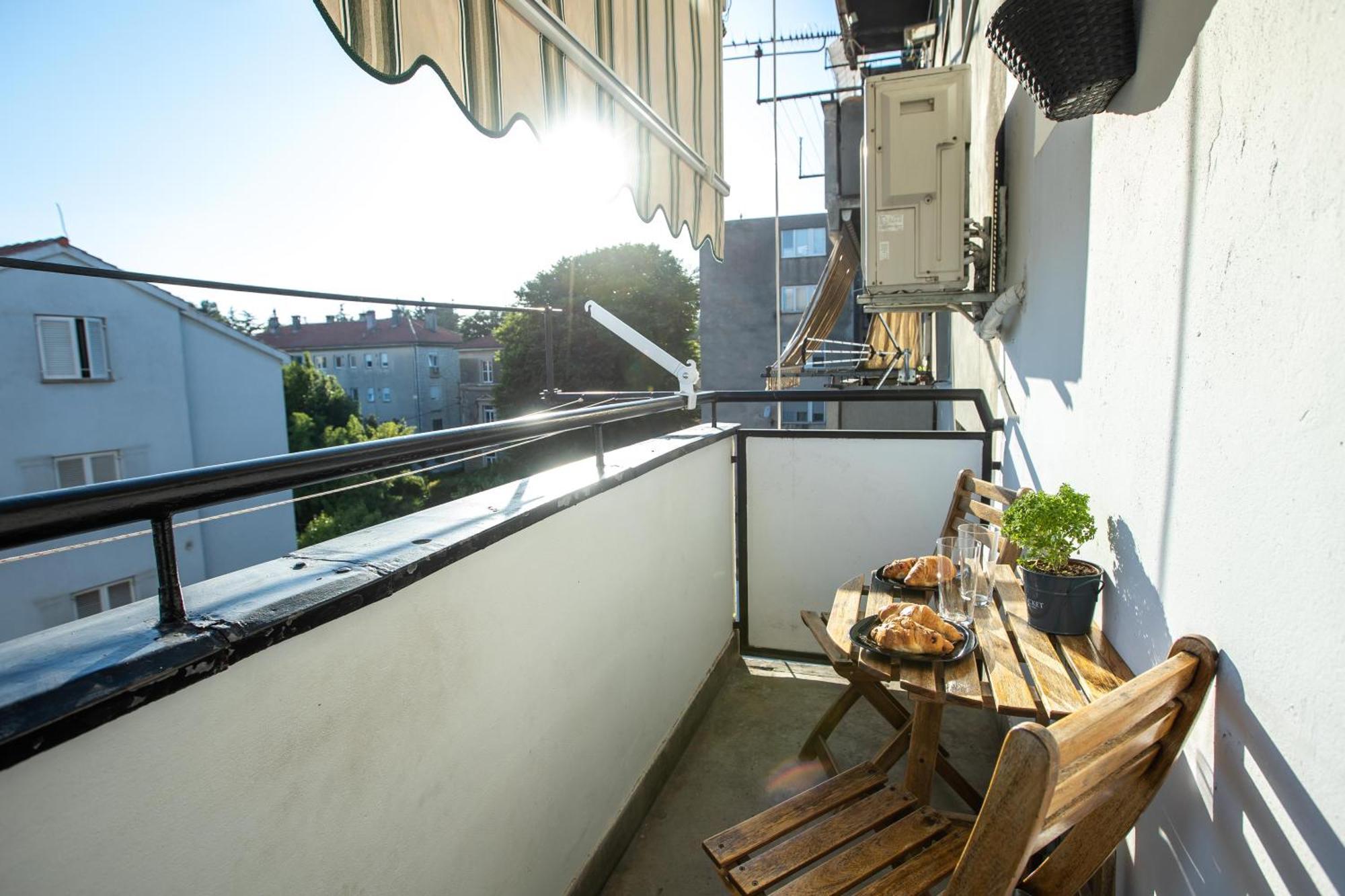 Brnistra Apartment *